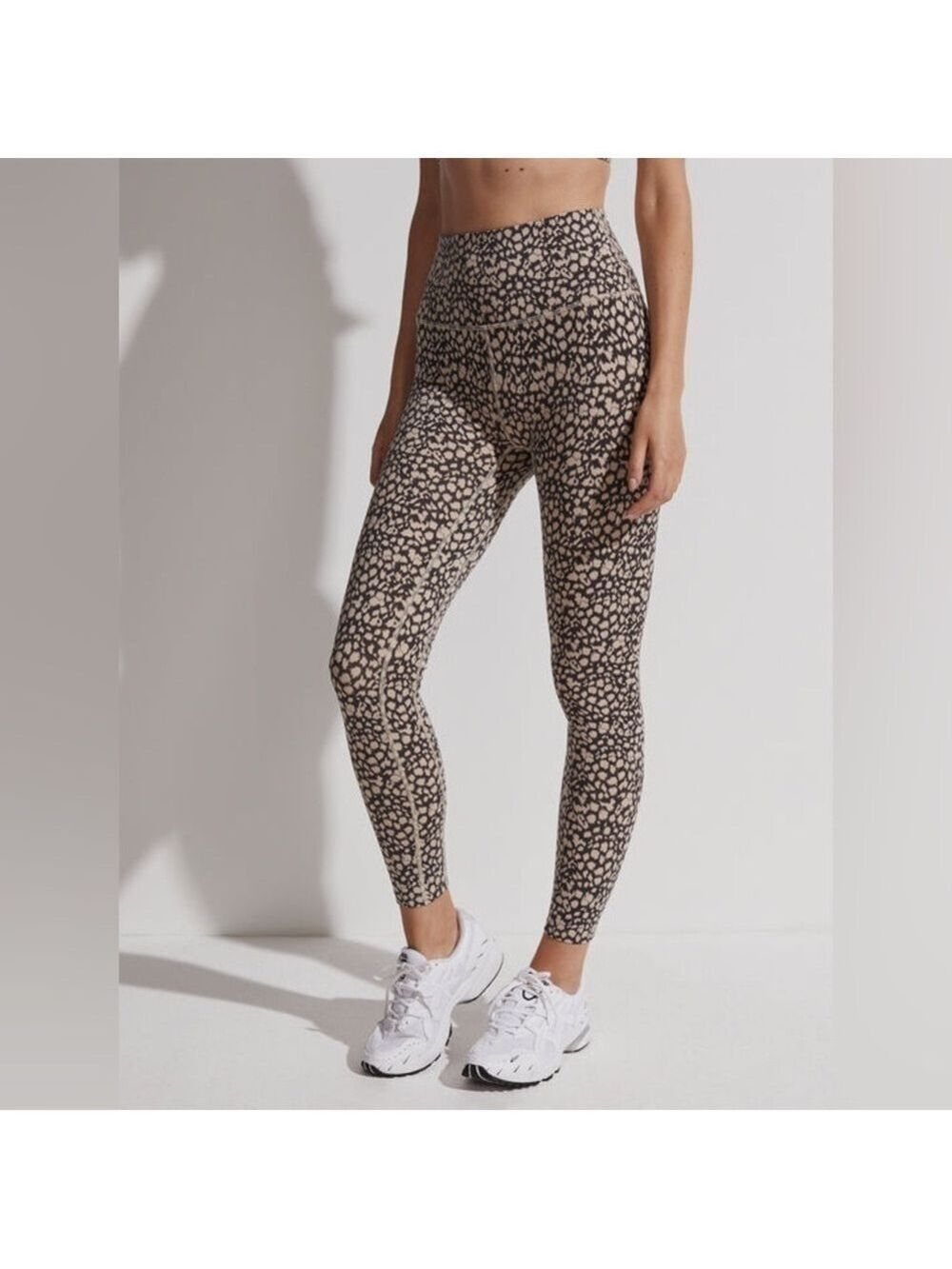 Varley Women’s Lets Move High Rise Legging 25 Tan Motion Spots Leopard Print S